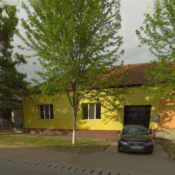 Casă individuală cu 6 camere cu Teren 1165 Mp în Tinca