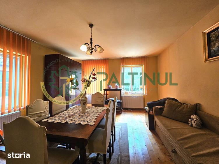 Casă cu 3 camere decomandat cu Teren 449 Mp în Central