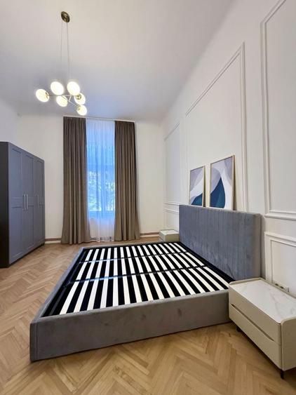 Apartament cu 2 camere decomandat, mobilat în Sinaia