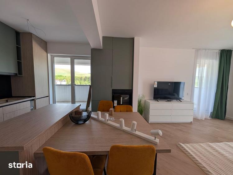 Apartament cu 4 camere, mobilat în Florești