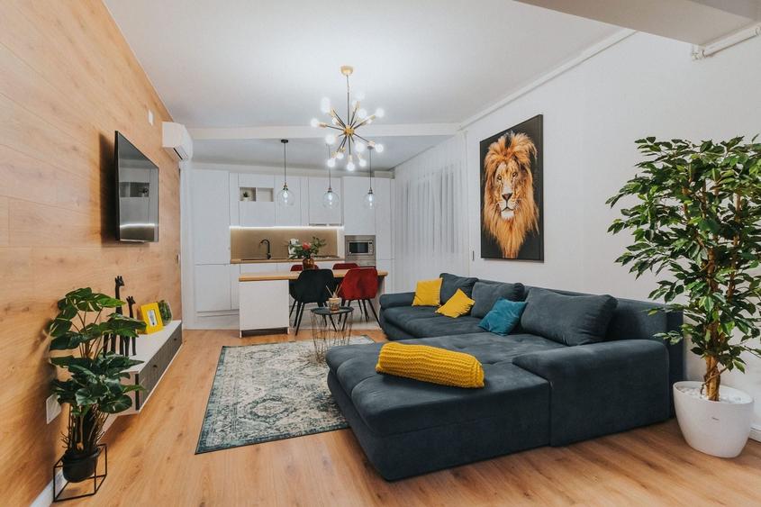 Apartament cu 3 camere în Centru Civic
