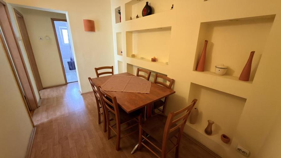 Apartament cu 3 camere în Mihai Viteazul