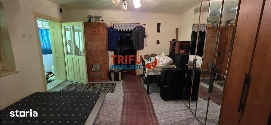 Casă cu 2 camere cu Teren 1600 Mp în Ighiu