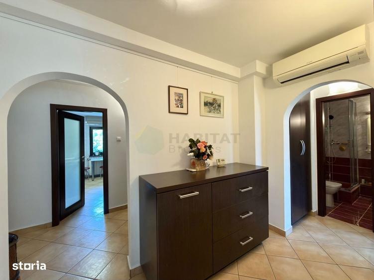 Apartament cu 4 camere decomandat în Aviației
