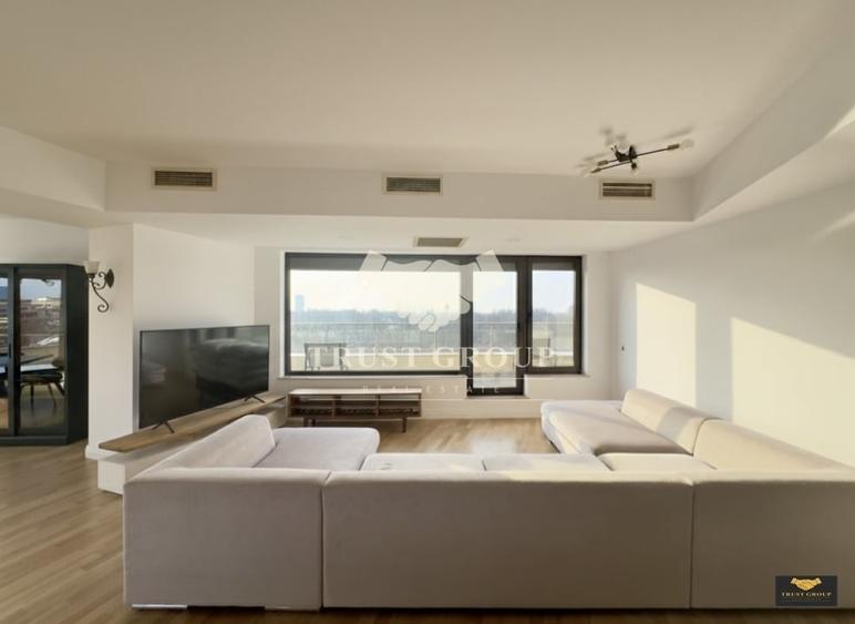 Apartament cu 5 camere decomandat, mobilat în Herăstrău