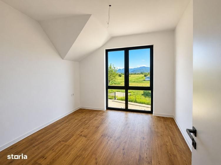 Casă cu 4 camere în Stupini
