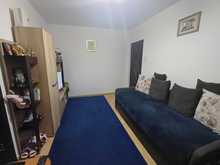 Apartament cu 2 camere nedecomandat în Central