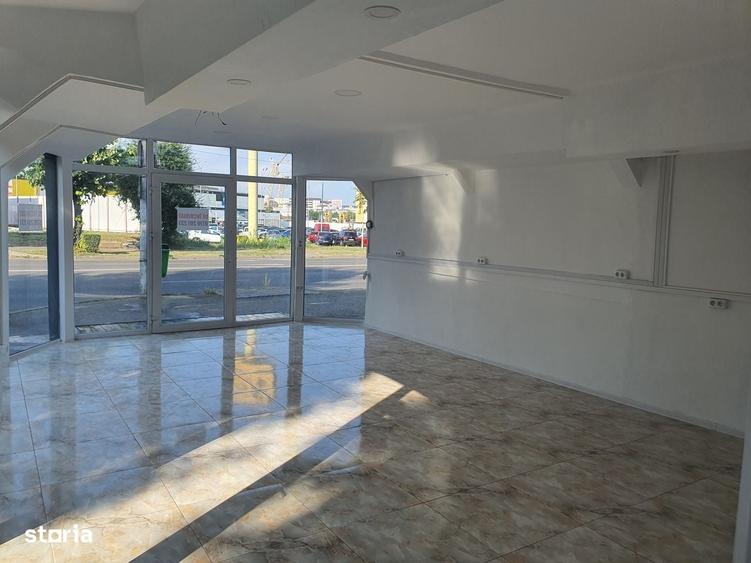 Spațiu comercial, de 46 mp, în Central