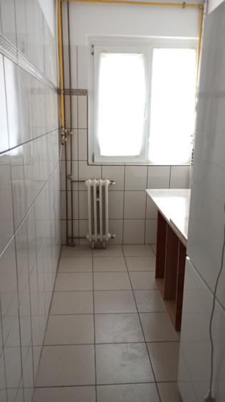 Apartament cu 2 camere nedecomandat în Malu Roșu