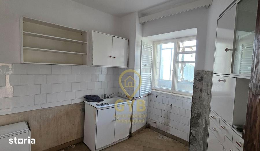 Apartament cu 2 camere decomandat în Decebal