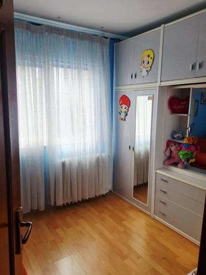 Apartament 3 camere de vânzare, decomandat – zona Inelul 1 - 5