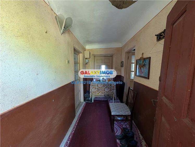 Casă cu 3 camere cu Teren 3000 Mp în Lipia