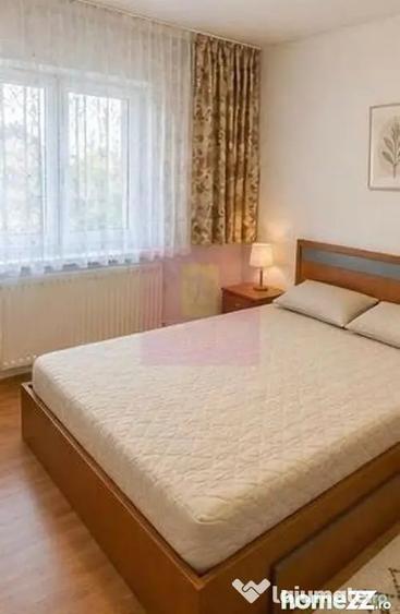 Casă cu 5 camere cu Teren 2875 Mp în Sadina