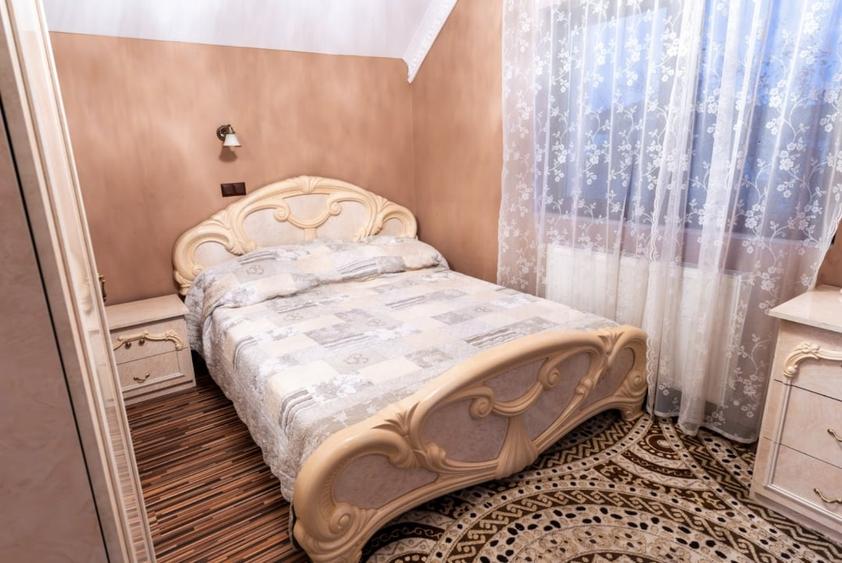 Casă individuală cu 6 camere cu Canalizare în Cristești