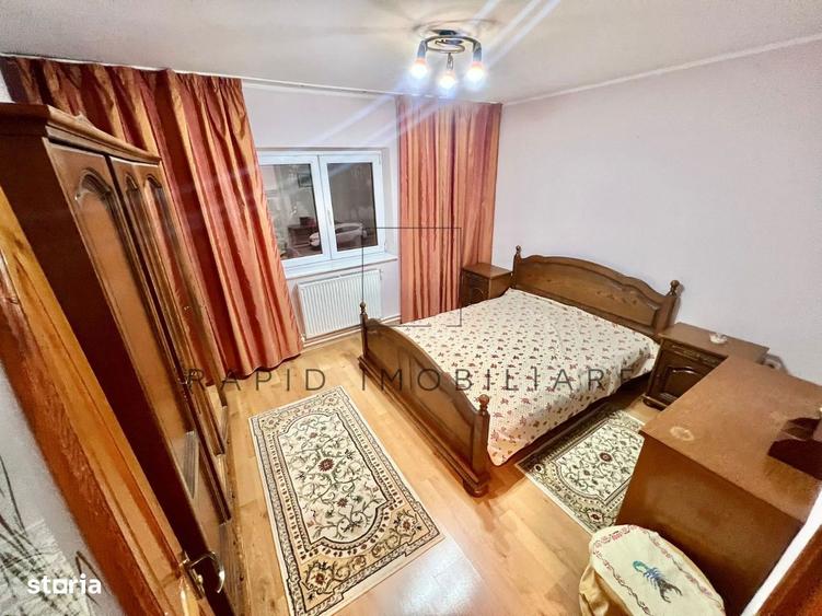 Apartament cu 3 camere decomandat în Central