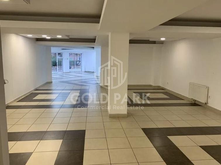 Spatiu Comercial/ SHOWROOM -166 mp -Vitrina la strada-Zona cu Trafic - 5