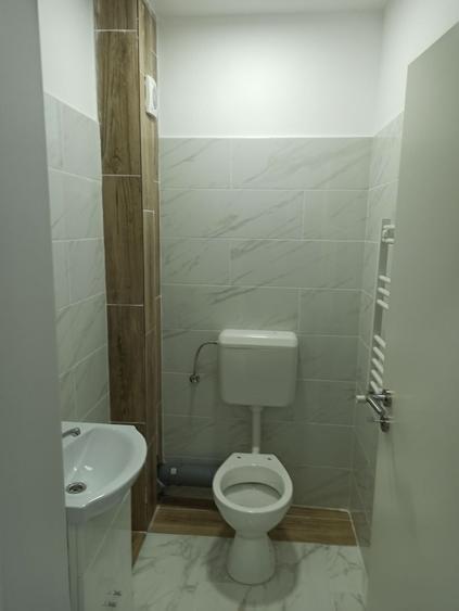 Apartament cu 3 camere decomandat, mobilat în Berceni