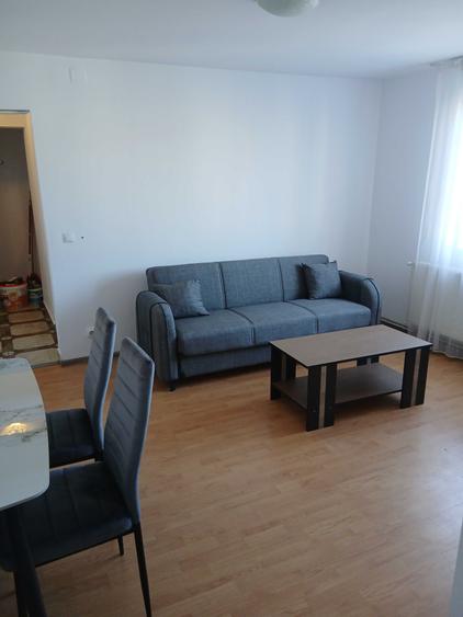 Apartament cu 2 camere semidecomandat în Micro 6