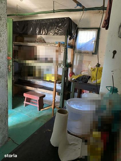 Casă cu 1 camere cu Teren 4400 Mp în Păsăreni