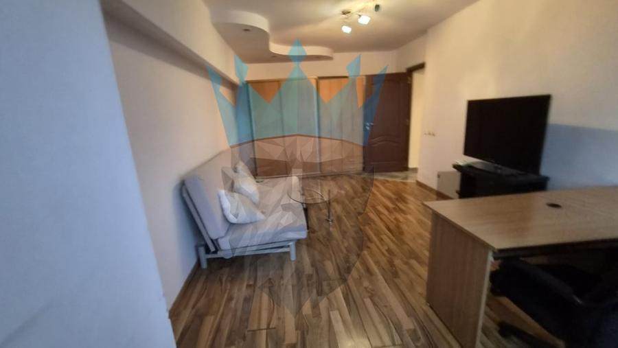 Apartament cu 2 camere decomandat, mobilat în Romană