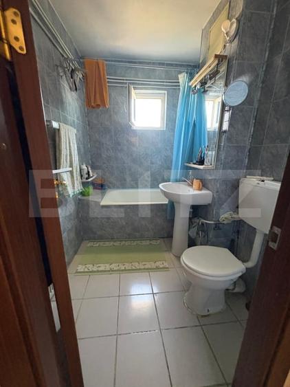 Apartament cu 4 camere decomandat, mobilat în Prundu
