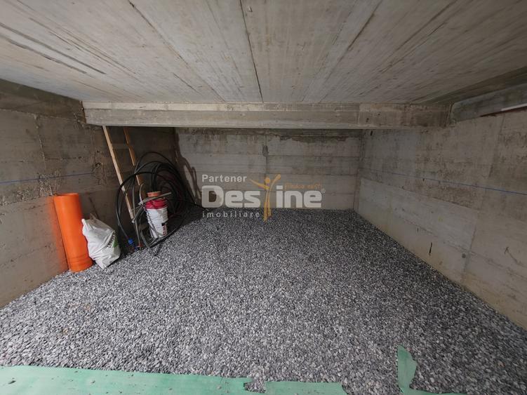 Casă individuală cu 4 camere cu Canalizare în Bârnova