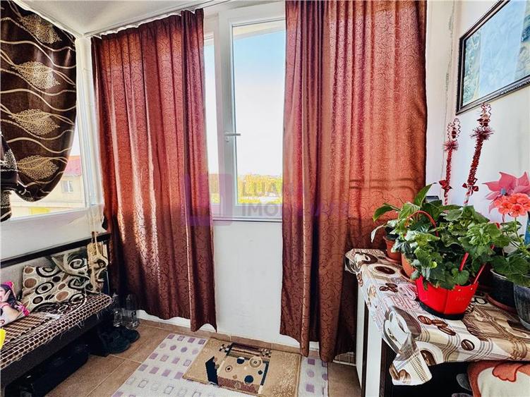 Apartament cu 2 camere decomandat, mobilat în Aeroport