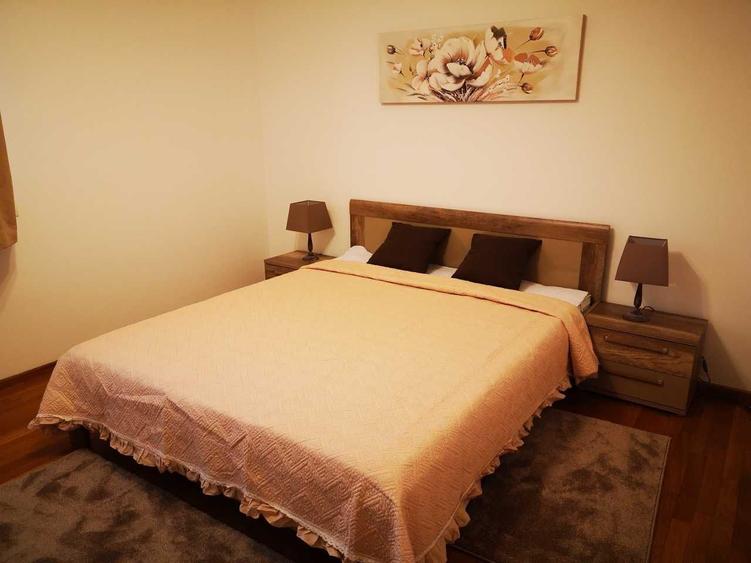 Apartament cu 2 camere decomandat în Sisești