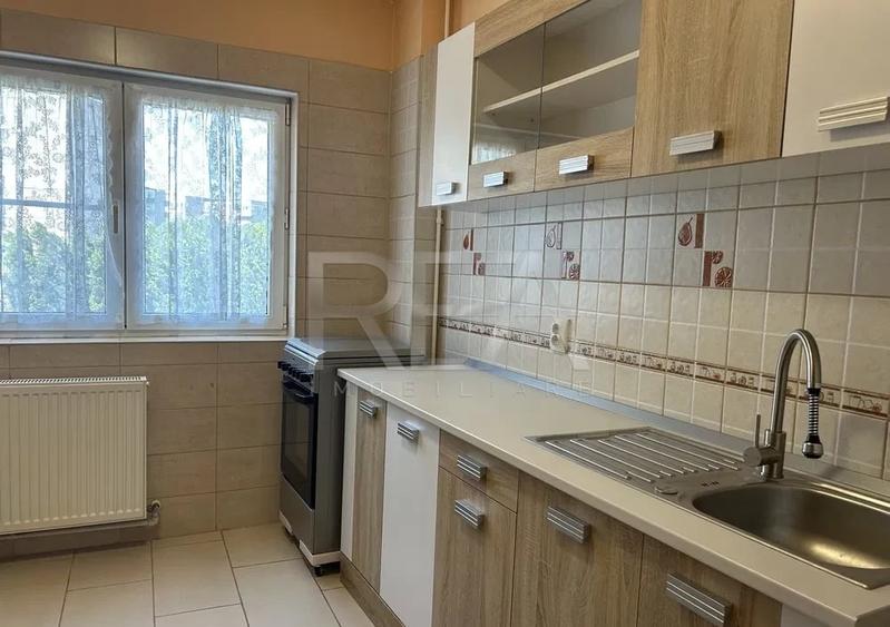 Apartament cu 2 camere semidecomandat, mobilat în Timpuri Noi