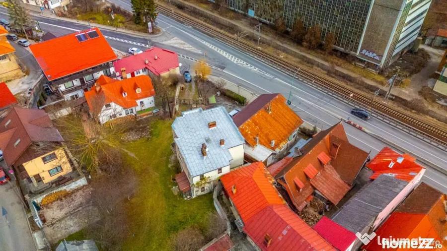 Apartament cu 3 camere decomandat în Calea București