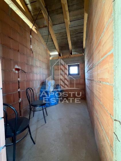 Casă individuală cu 5 camere cu Canalizare în Giarmata