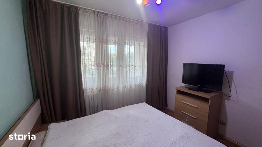Apartament cu 3 camere decomandat în Dacia