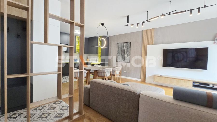 Apartament cu 3 camere decomandat, mobilat în Ultracentral