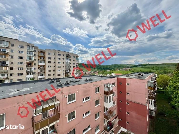 Apartament cu 3 camere decomandat în Sud