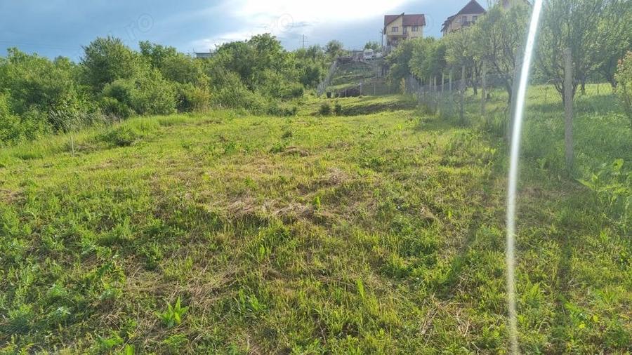 Teren de 1000 mp, în Daia