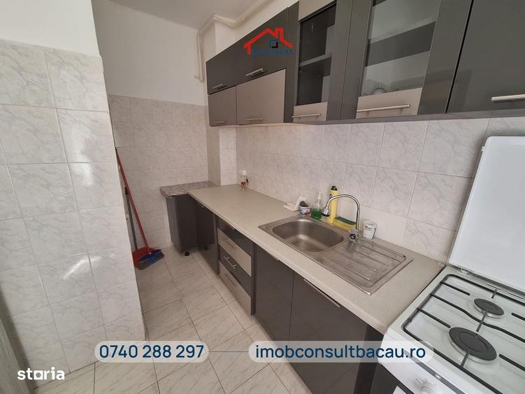 Apartament cu 3 camere decomandat în Letea