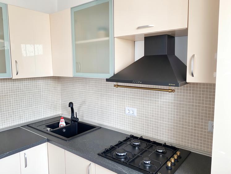 Apartament cu 2 camere decomandat în Parcul Carol