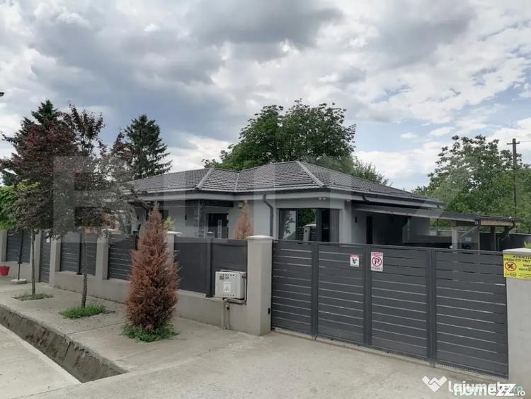 Casă cu 5 camere cu Teren 600 Mp în Valea