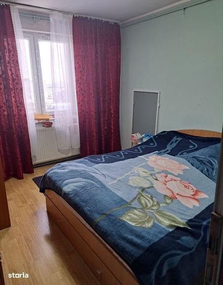Apartament cu 4 camere în Rahova