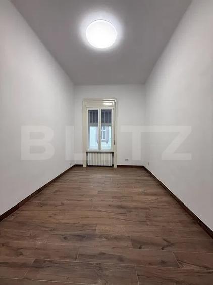 Apartament cu 2 camere decomandat în P-ța Unirii