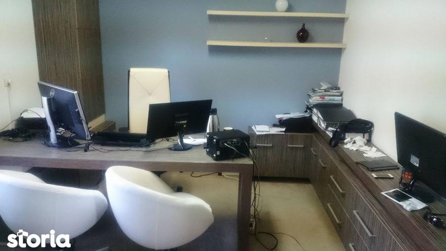Spațiu comercial, de 250 mp, în Podu Roș