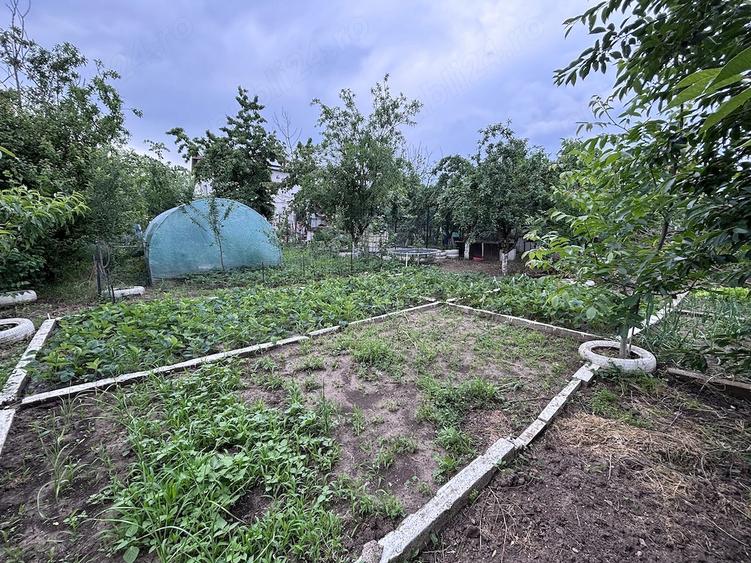 Casă cu Teren 1150 Mp în Odaia Manolache