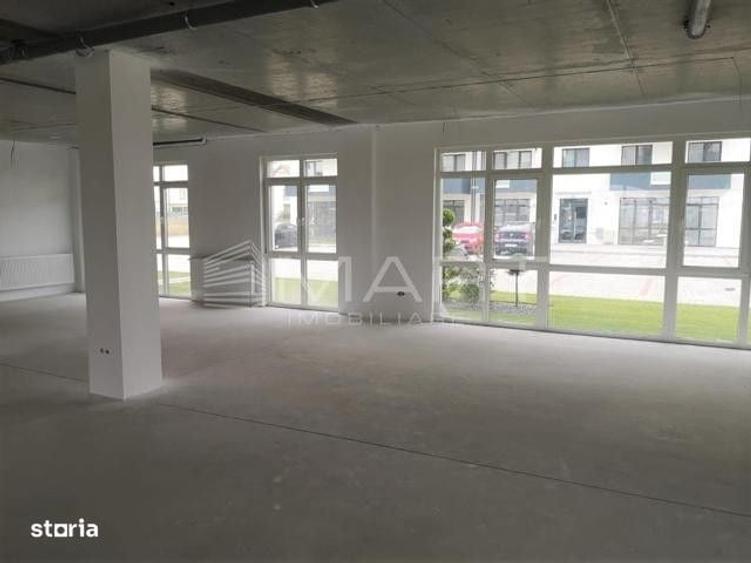 Spațiu comercial, de 229 mp, în Central