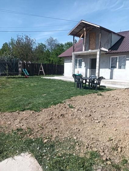 Casă individuală cu 2 camere cu Canalizare în Pietrăria
