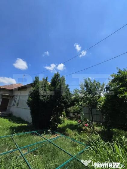 Casă cu 3 camere cu Teren 1500 Mp în Central