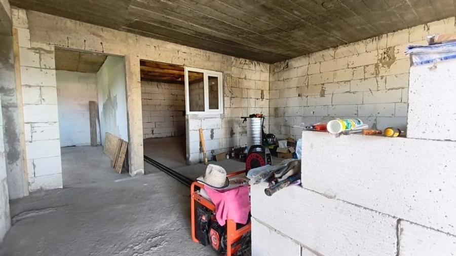 Casă cu 1 camere cu Teren 500 Mp în Central