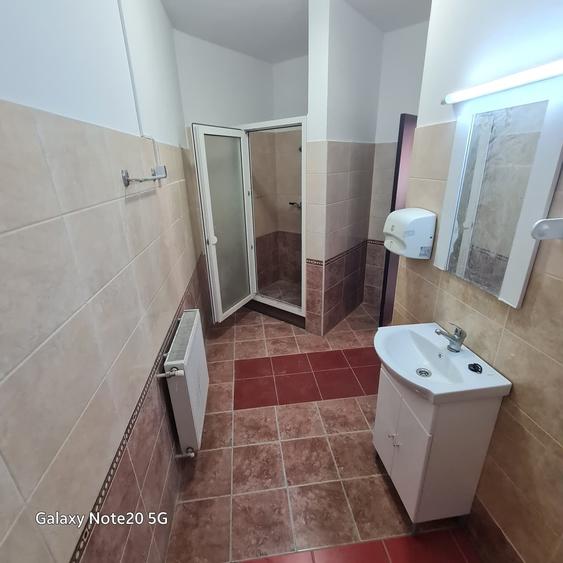 Apartament cu 4 camere în Depozite