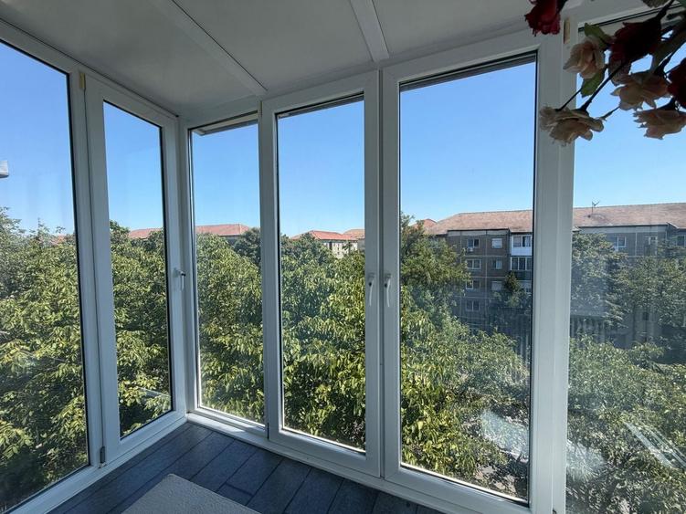 Apartament cu 3 camere în Lipovei