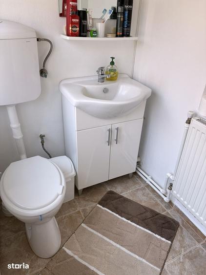 Casă cu 2 camere cu Teren 685 Mp în Central