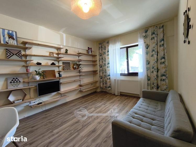 Apartament cu 2 camere decomandat în Valea Adâncă